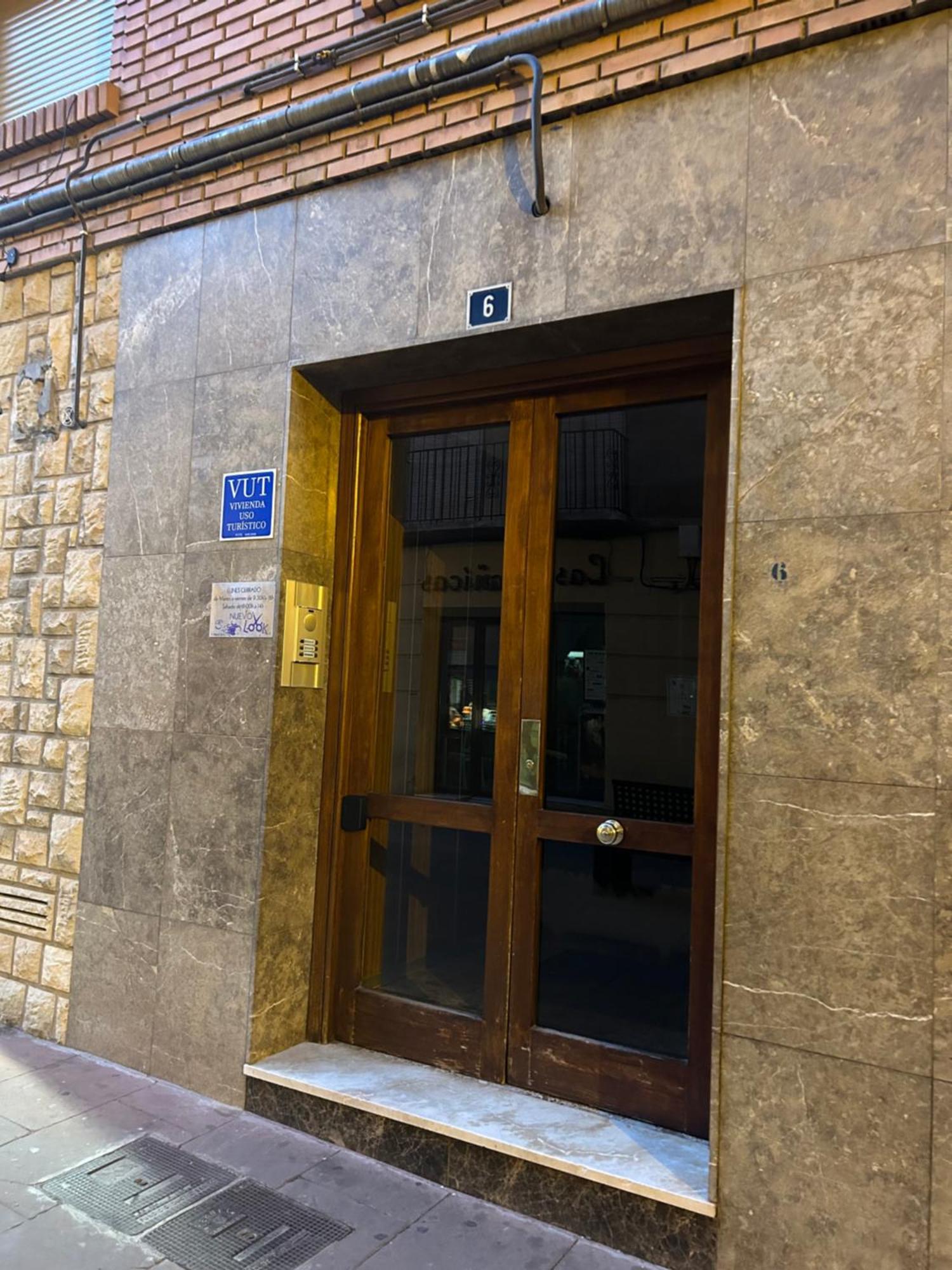 Los Marqueses De Teruel - Vut El Amor Del Marques Экстерьер фото